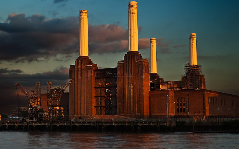 battersea_power_station_sun